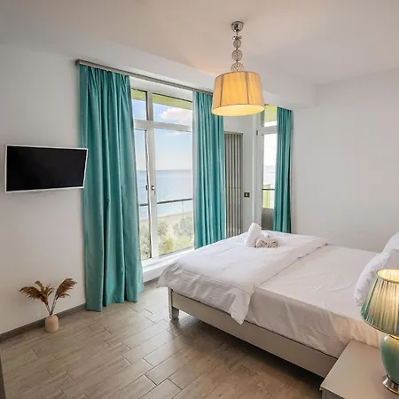 Appartement Summer Waves In Alezzi Pool&spa-parking