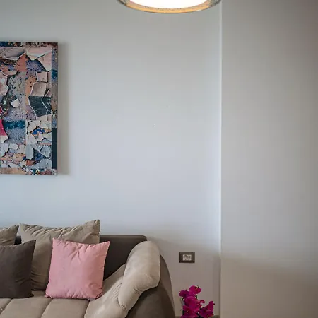 Summer Waves In Alezzi Pool&spa-parking Appartement