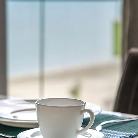 Summer Waves In Alezzi Pool&spa-parking *