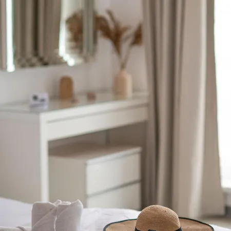 Summer Waves In Alezzi Pool&spa-parking Appartement Năvodari