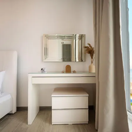 Appartement Summer Waves In Alezzi Pool&spa-parking *