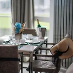 Summer Waves Pool&spa-parking * Năvodari