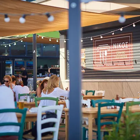 Summer Waves In Alezzi Pool&spa-parking * Navodari