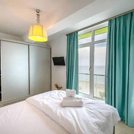 Daire Summer Waves Pool&spa-parking *