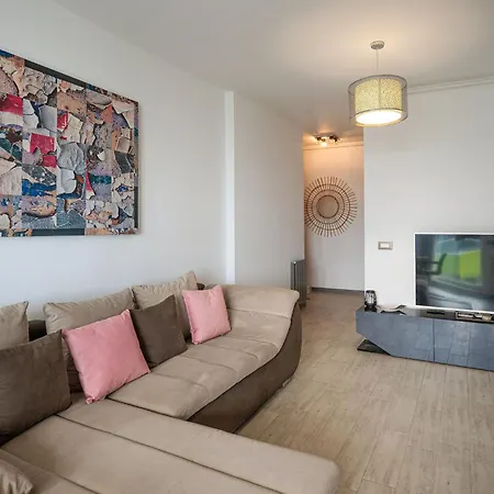 Summer Waves In Alezzi Pool&spa-parking Apartment *